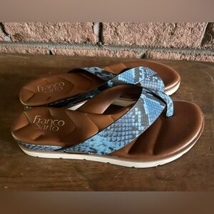 FRANCO SARTO Deja Snake skin Print Sandal blue black size 9